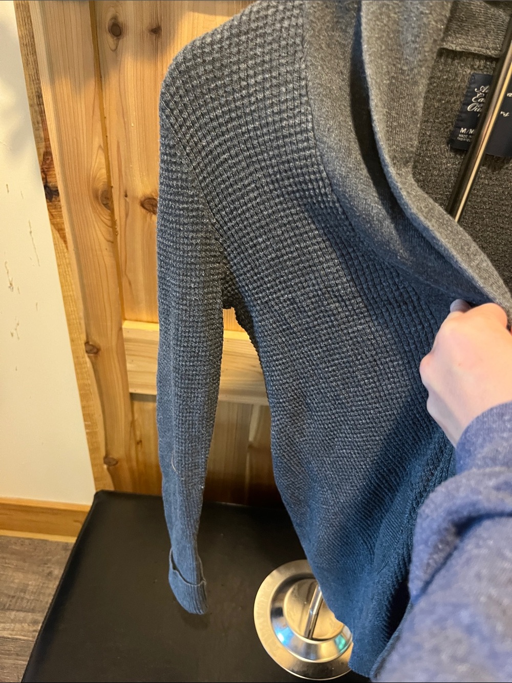 American Eagle Outfitters Charcoal Gray Shawl-Collar Cardigan w/ Button Closure - Picture 4 of 8